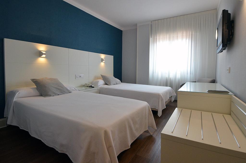 Hostal Vista Alegre Castro Urdiales Esterno foto
