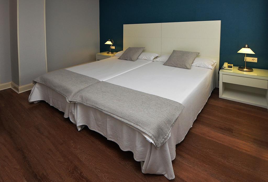 Hostal Vista Alegre Castro Urdiales Esterno foto