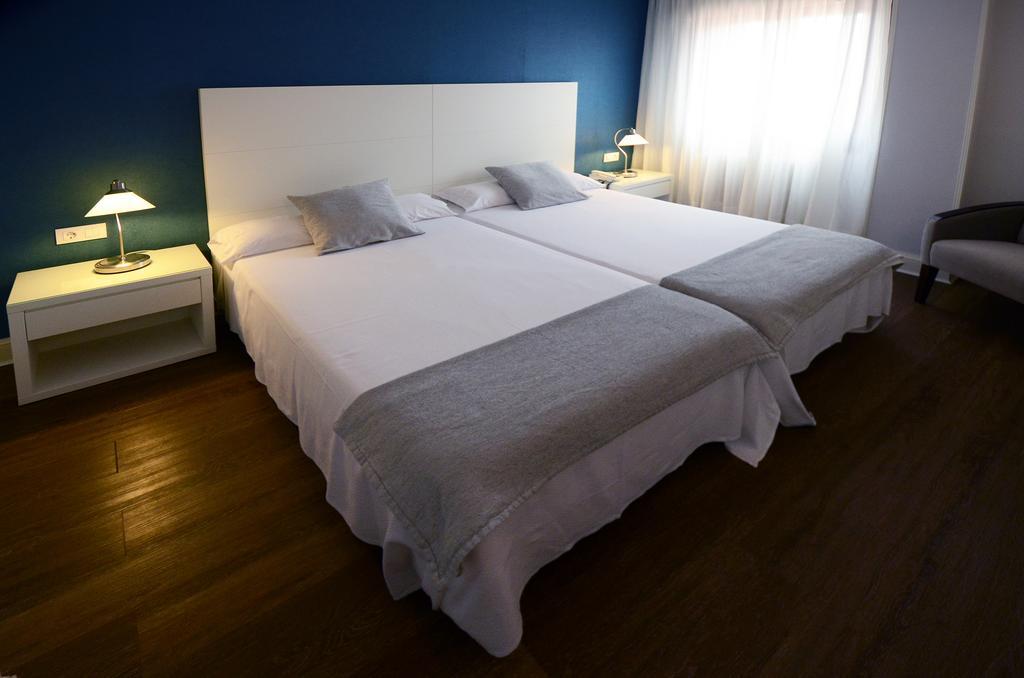 Hostal Vista Alegre Castro Urdiales Esterno foto