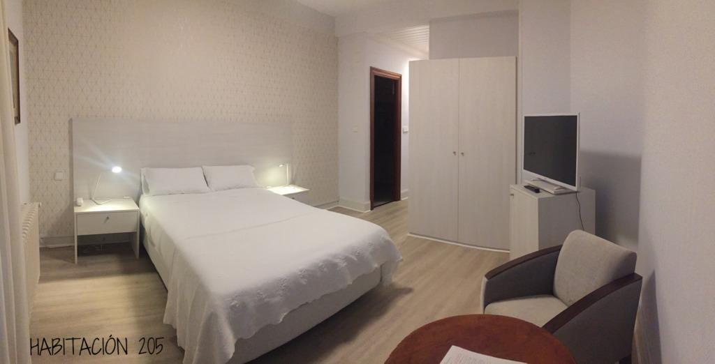 Hostal Vista Alegre Castro Urdiales Esterno foto