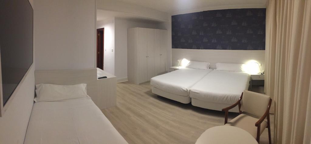 Hostal Vista Alegre Castro Urdiales Esterno foto