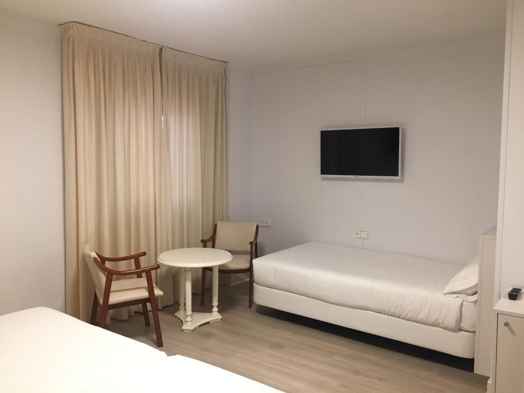 Hostal Vista Alegre Castro Urdiales Esterno foto