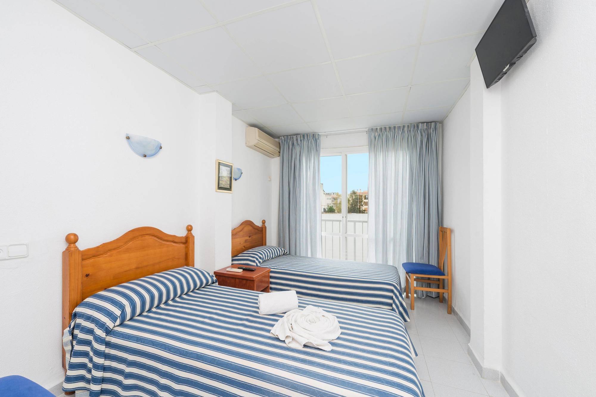 Hostal Vista Alegre Castro Urdiales Esterno foto